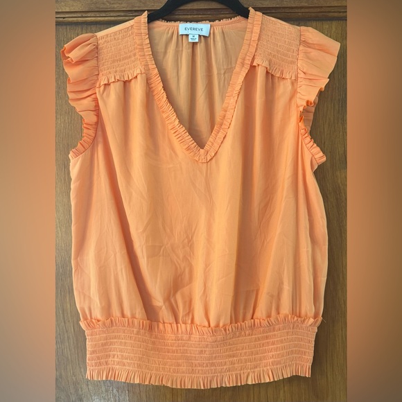 Evereve Brynlee Smocked Satin Top- Size M - Picture 2 of 5